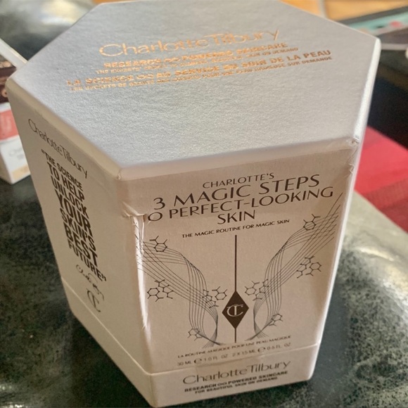 Charlotte Tilbury CHARLOTTE’S 3 MAGIC STEPS TO PERFECT-LOOKING SKIN Limited edi - Picture 9 of 9